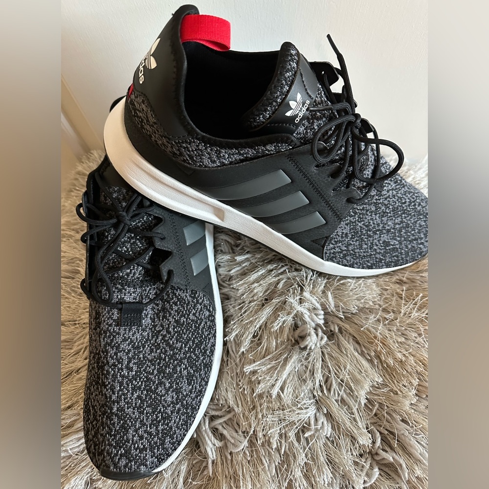 New men adidas tennis very nice 👍